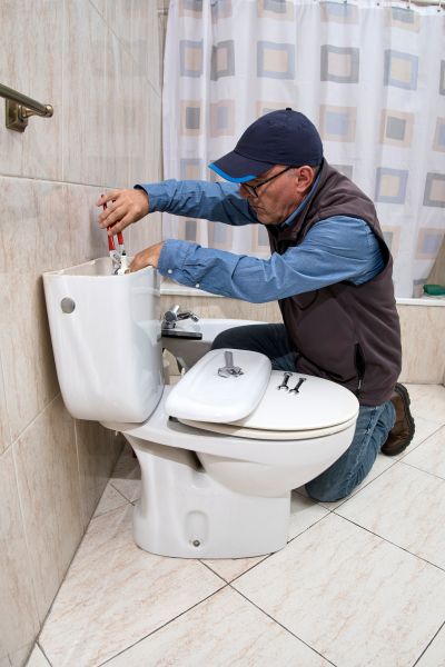Cost of Broken Toilet Repair in Menomonee Falls