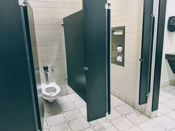 Cost of Commercial Toilet Installation in Menomonee Falls